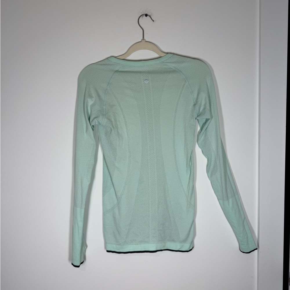 Lululemon Mint Green Long Sleeve Swiftly Shirt Sz 6 - Picture 2 of 3
